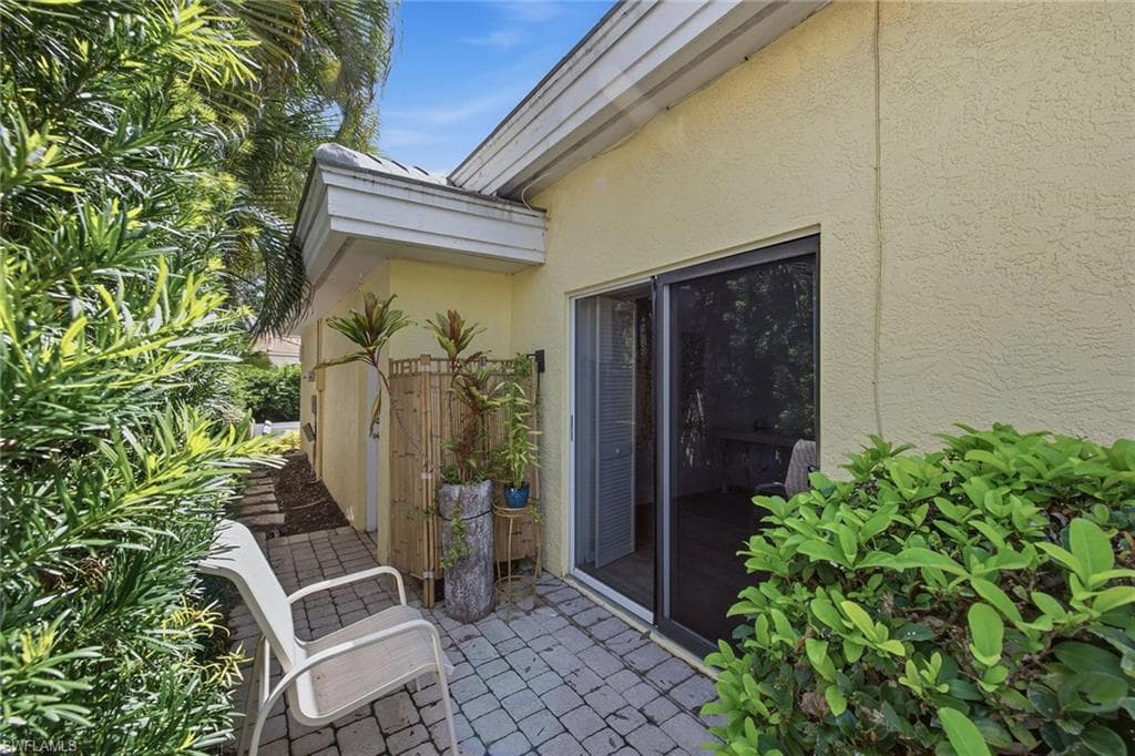 5900 Fountain DR-24