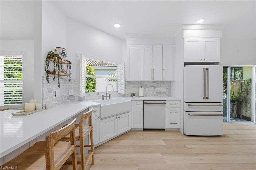 5900 Fountain DR-8