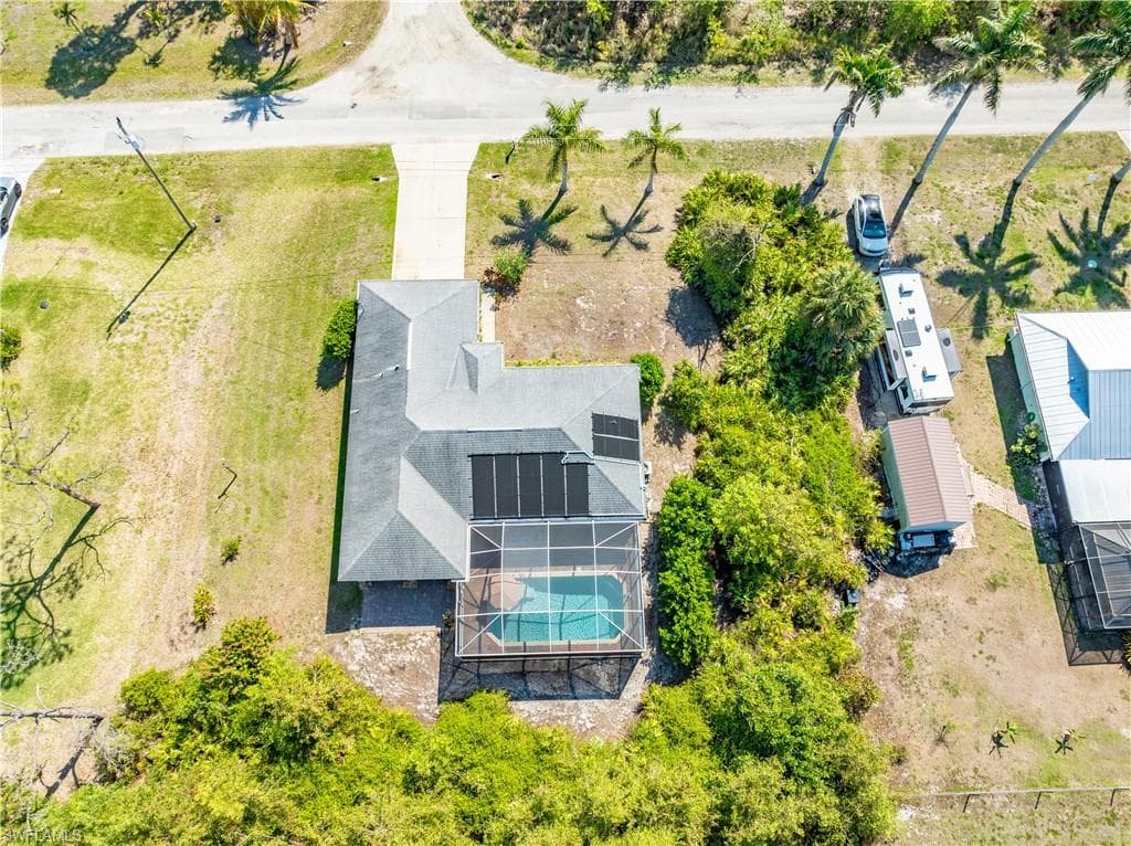 11693 OAKLAND DR-27