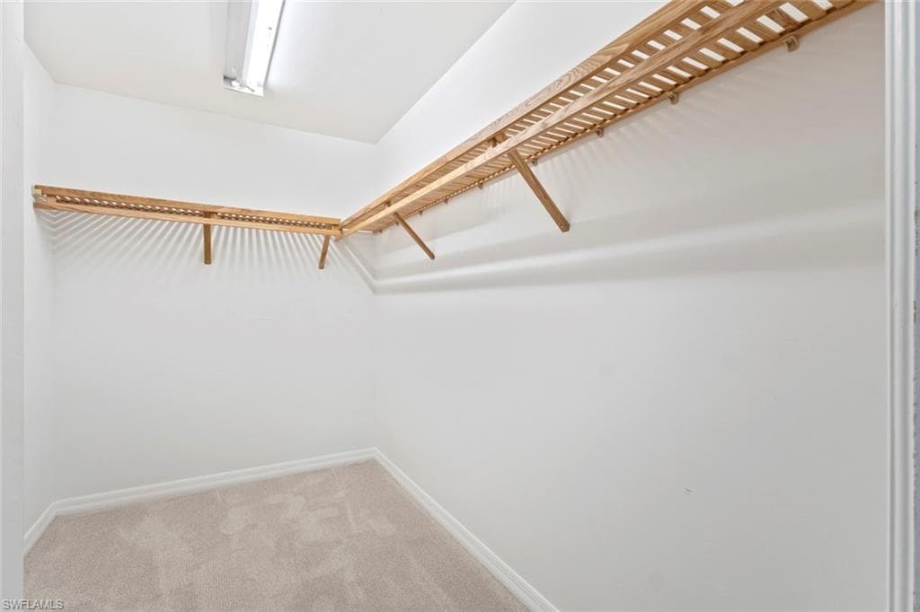 11693 OAKLAND DR-18