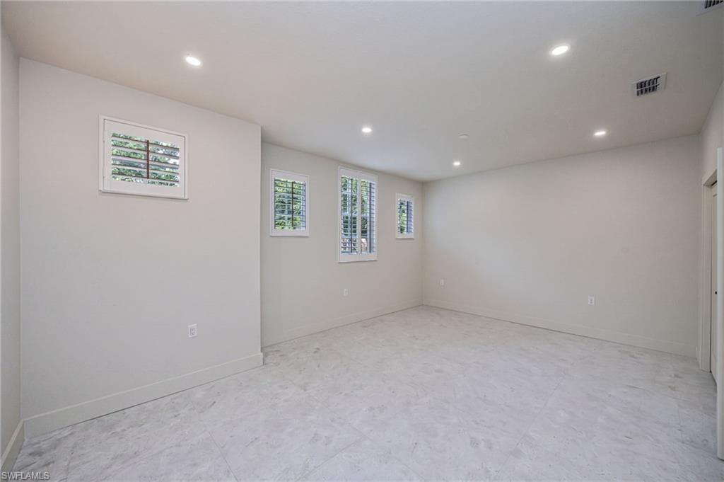 7128 Timberland CIR 201-19