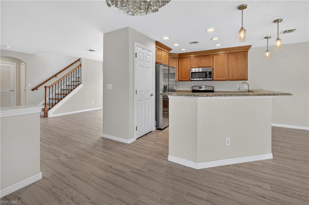 9026 Astonia WAY-25