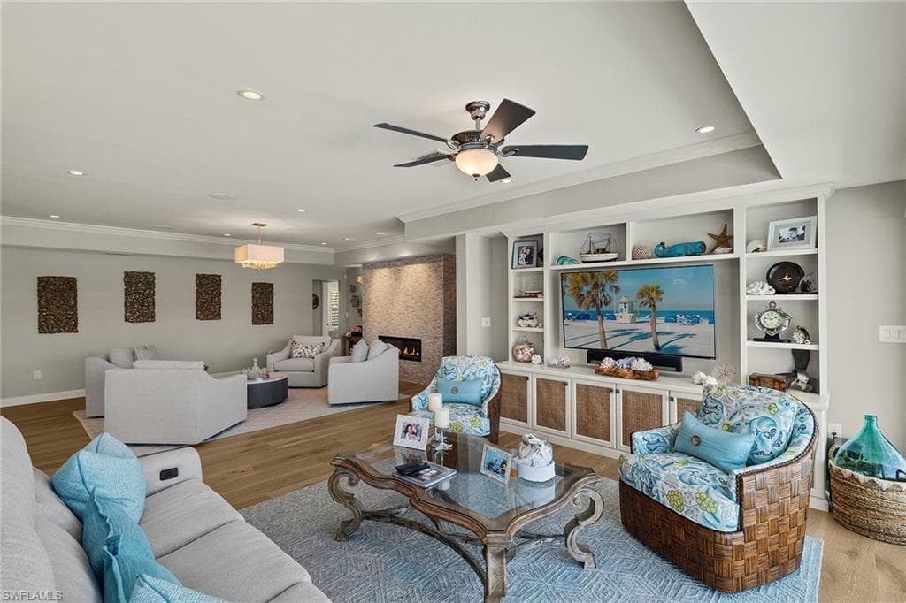 1674 Sabal Palm DR-6