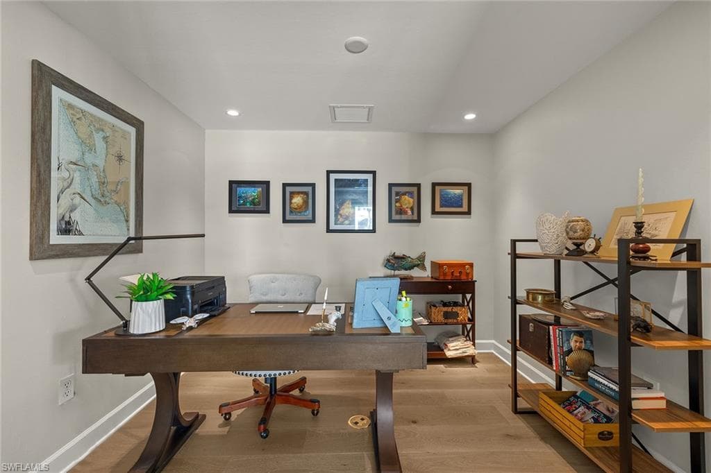 1674 Sabal Palm DR-16
