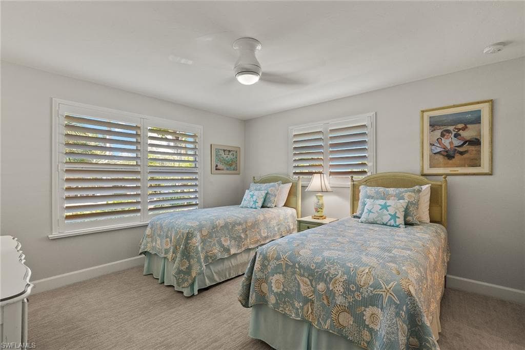1674 Sabal Palm DR-24