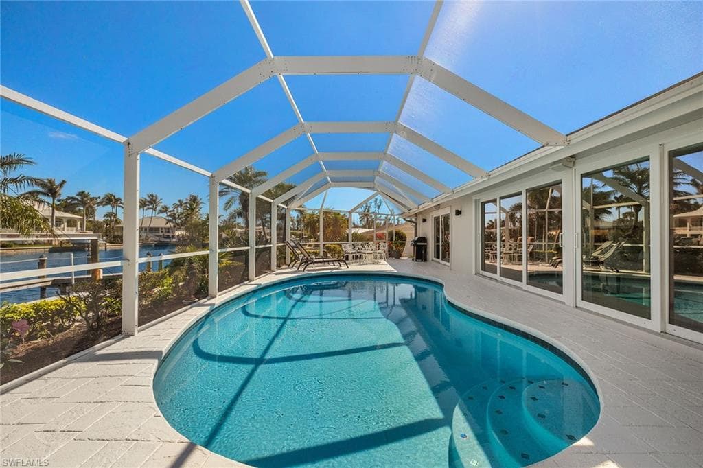 1674 Sabal Palm DR-30