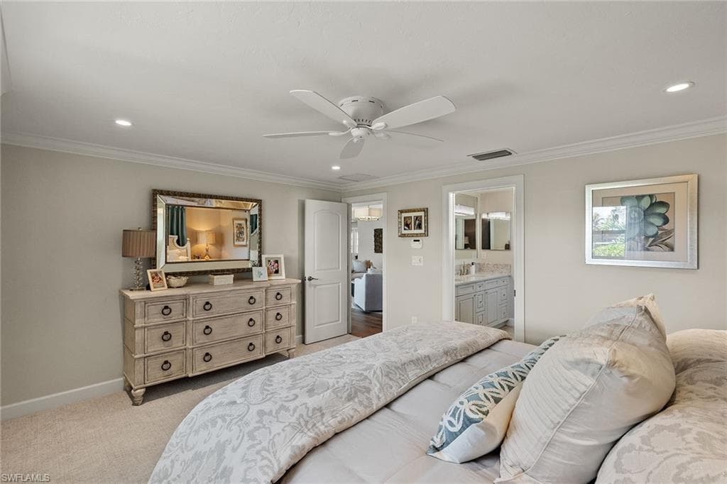 1674 Sabal Palm DR-19