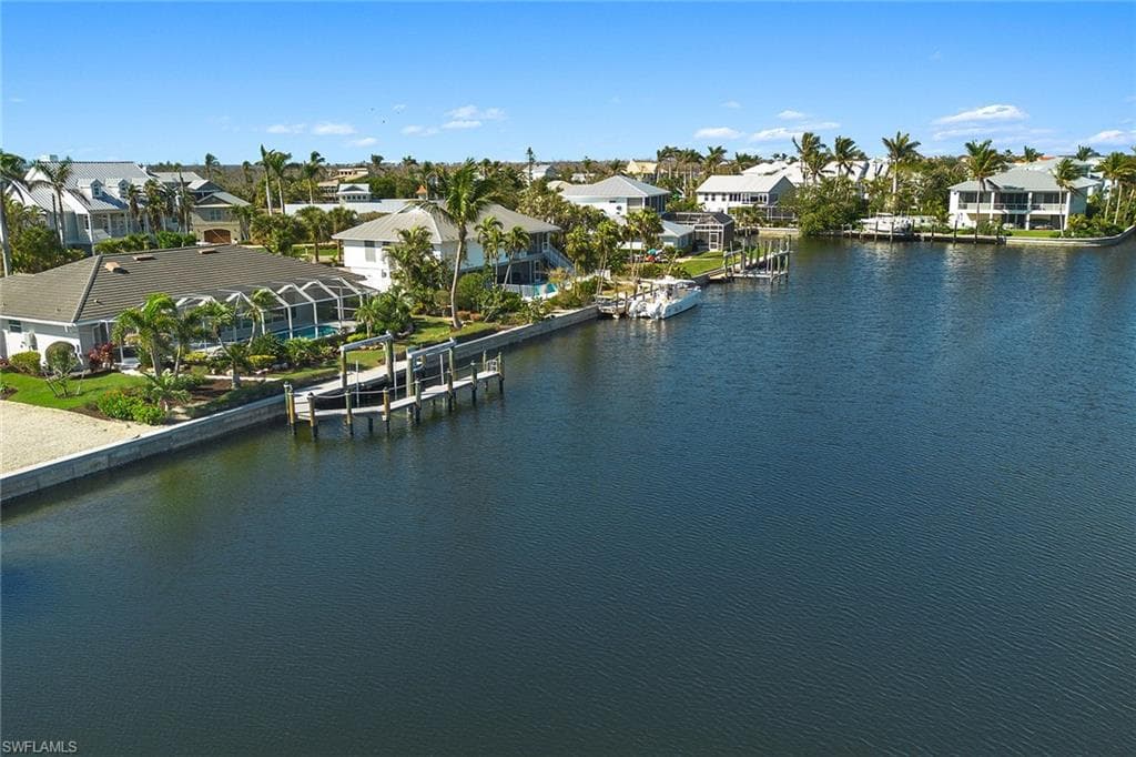 1674 Sabal Palm DR-35