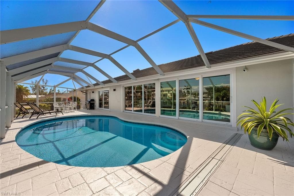 1674 Sabal Palm DR-31