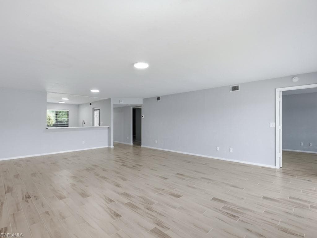 5784 Deauville CIR B204-11