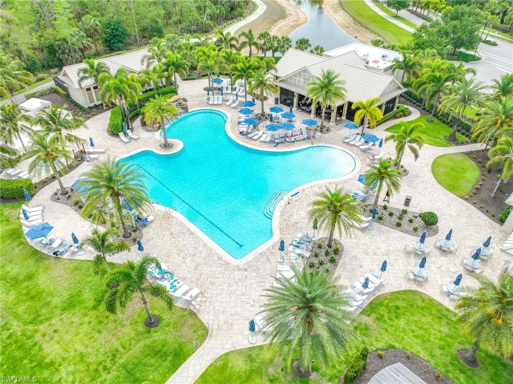 7156 Live Oak DR-23