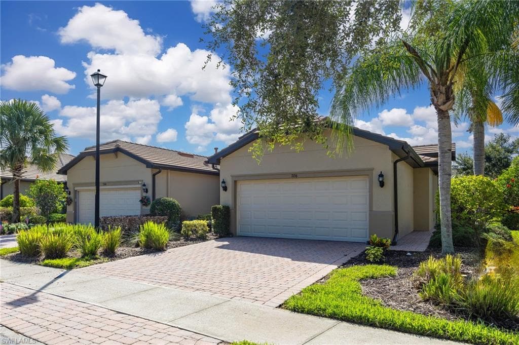 7156 Live Oak DR-2