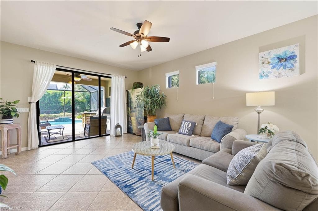 7156 Live Oak DR-7