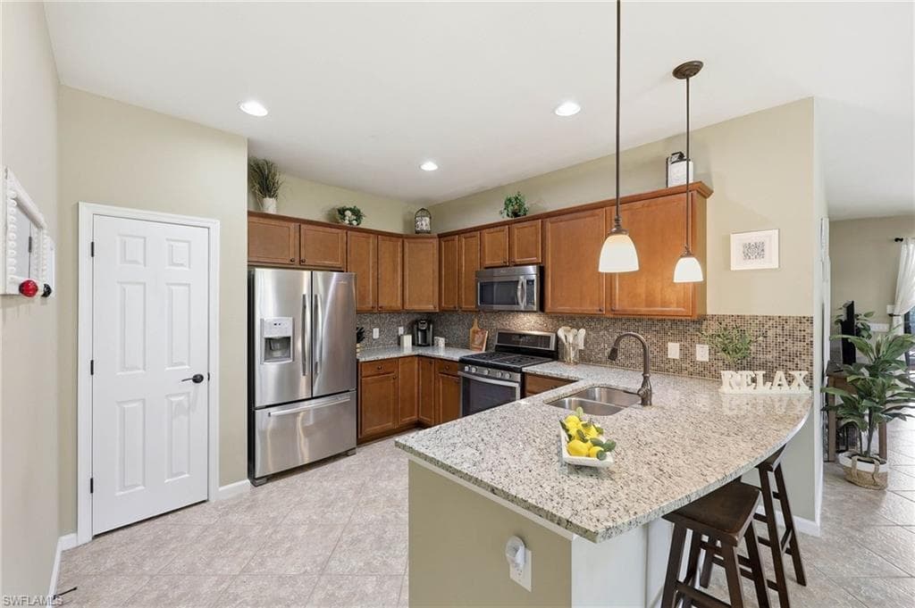 7156 Live Oak DR-3