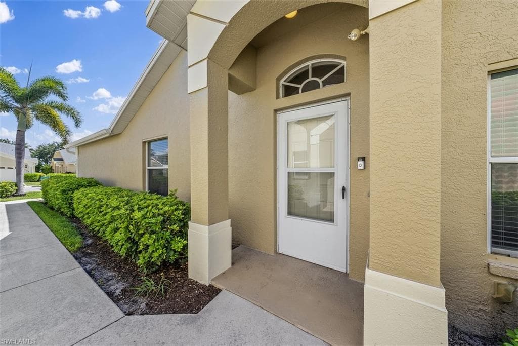 8471 Ibis Cove CIR M677-2