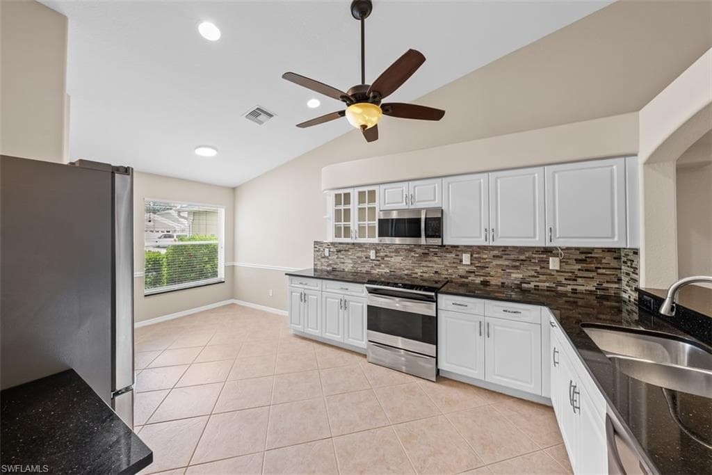 8471 Ibis Cove CIR M677-6