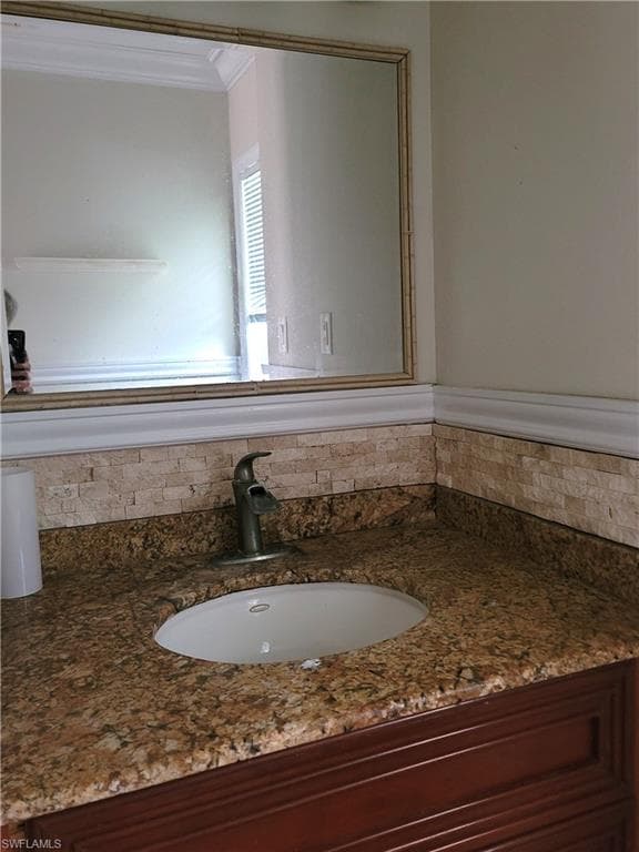 2931 Grand AVE-6