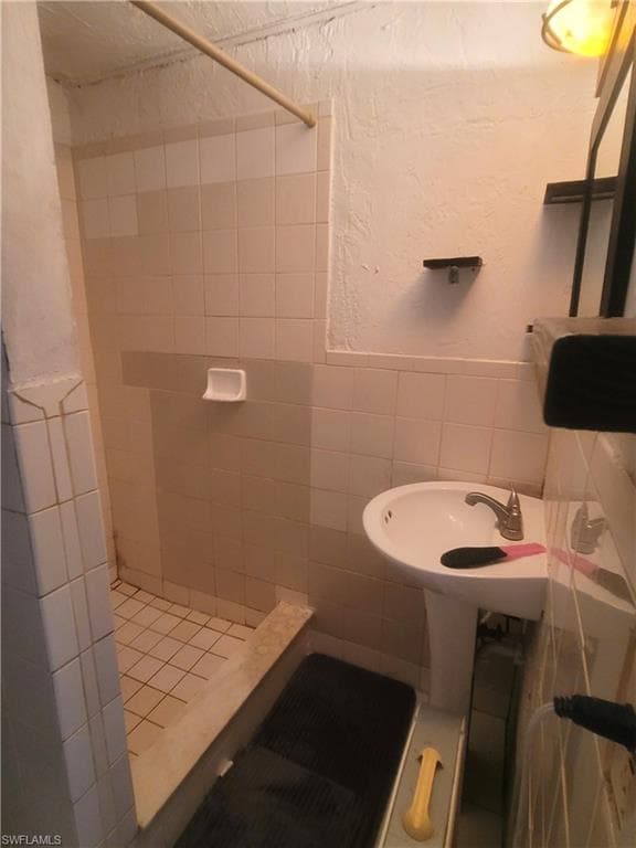 2931 Grand AVE-9