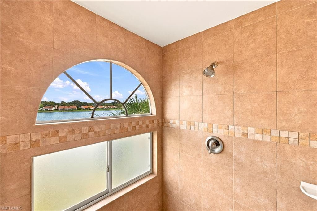 2671 Citrus Lake DR E306-24