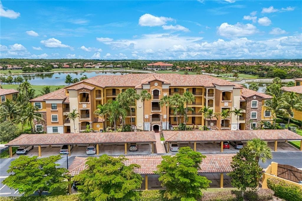 17951 Bonita National BLVD 422-2