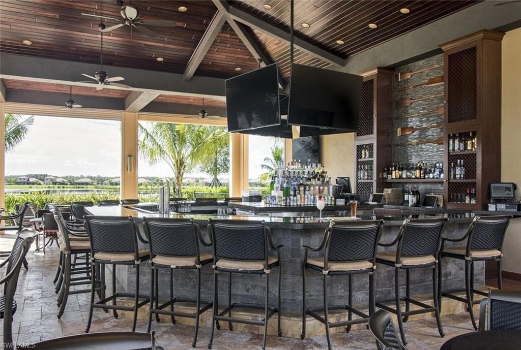 17951 Bonita National BLVD 422-37