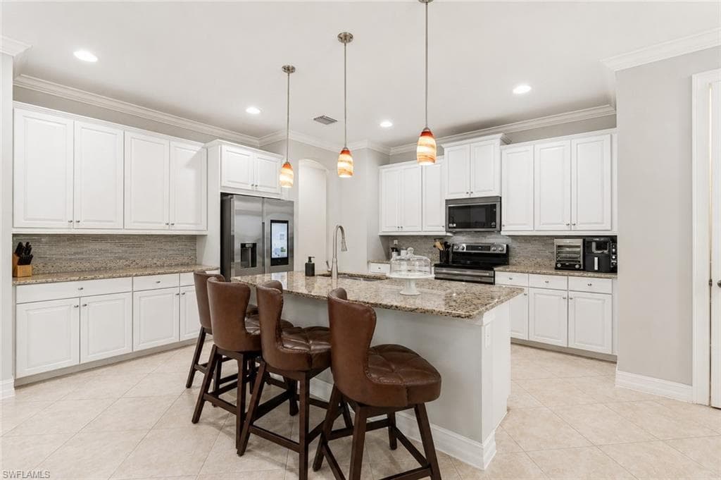 3861 King Williams ST-13