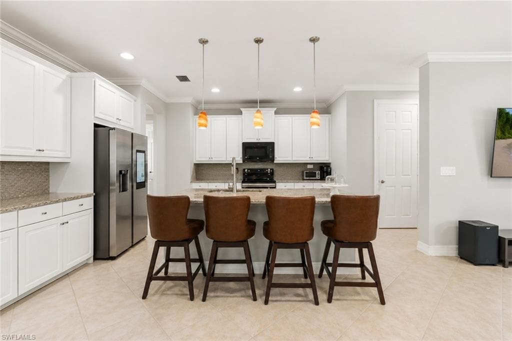 3861 King Williams ST-7