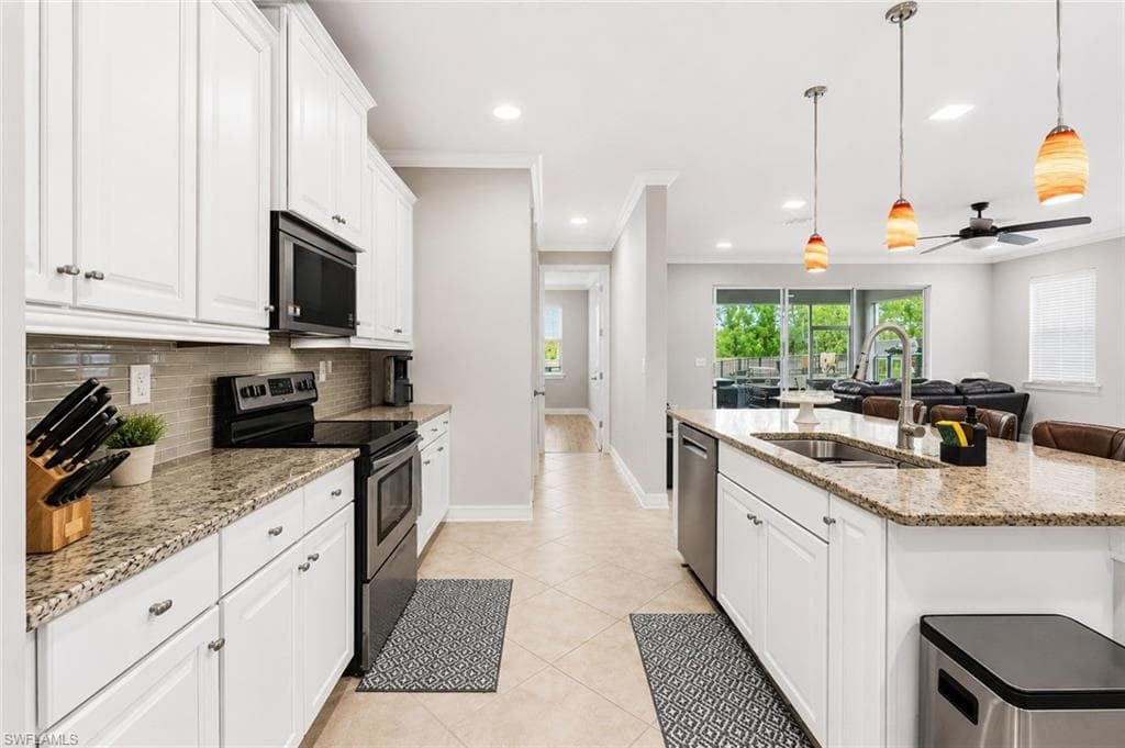 3861 King Williams ST-14