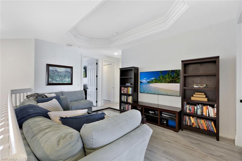 1430 Mariposa CIR 102-20