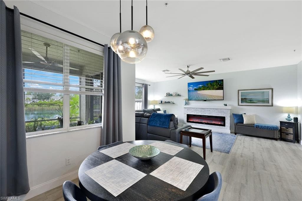 1430 Mariposa CIR 102-9