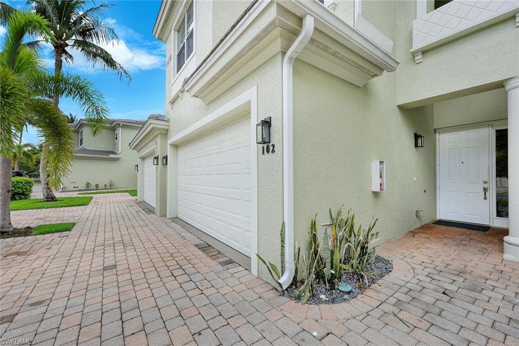 1430 Mariposa CIR 102-29