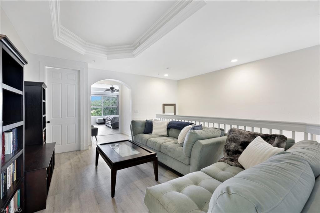 1430 Mariposa CIR 102-21