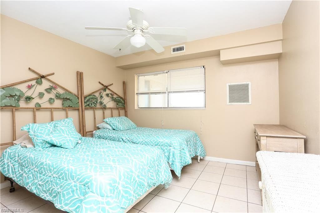 4901 Victoria DR 204-12