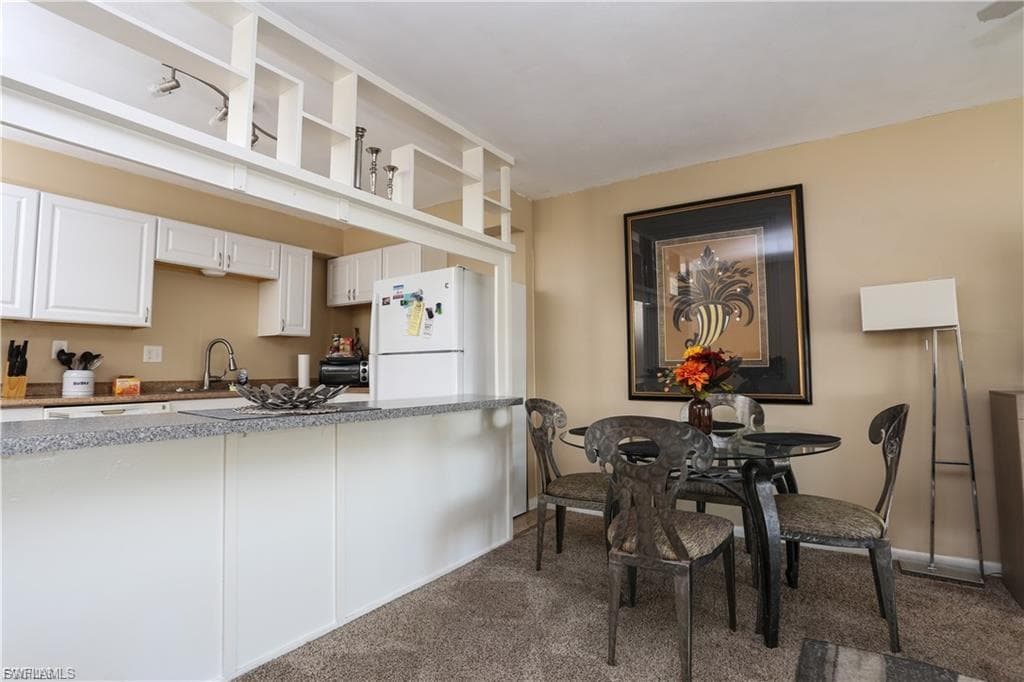 4901 Victoria DR 204-8