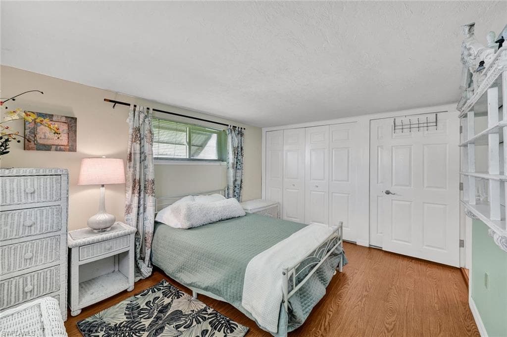 522 Menton LN-13