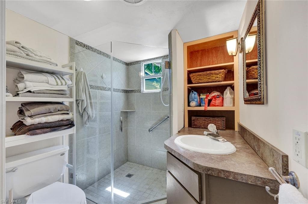 522 Menton LN-14