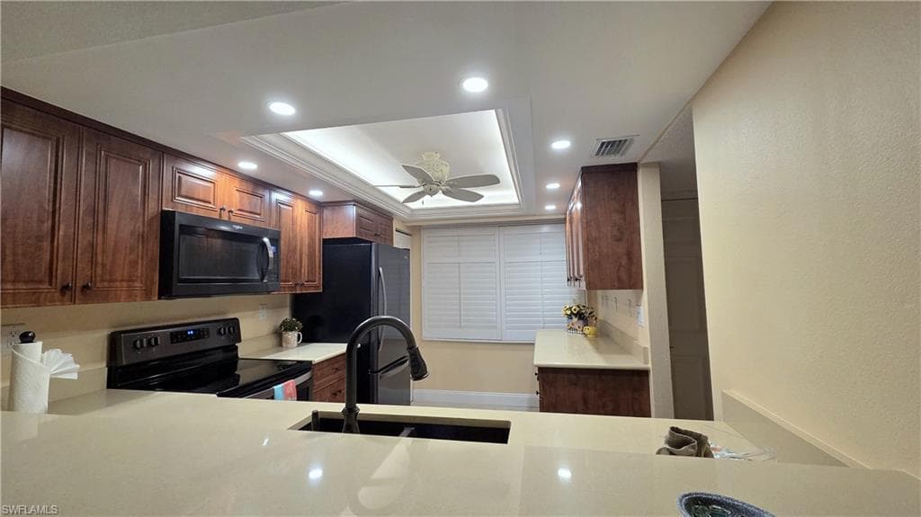 4253 Bay Beach LN C6-10