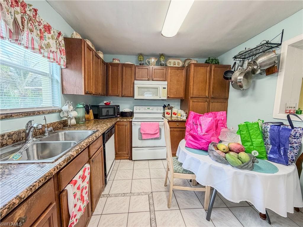 4000 Outer DR-6