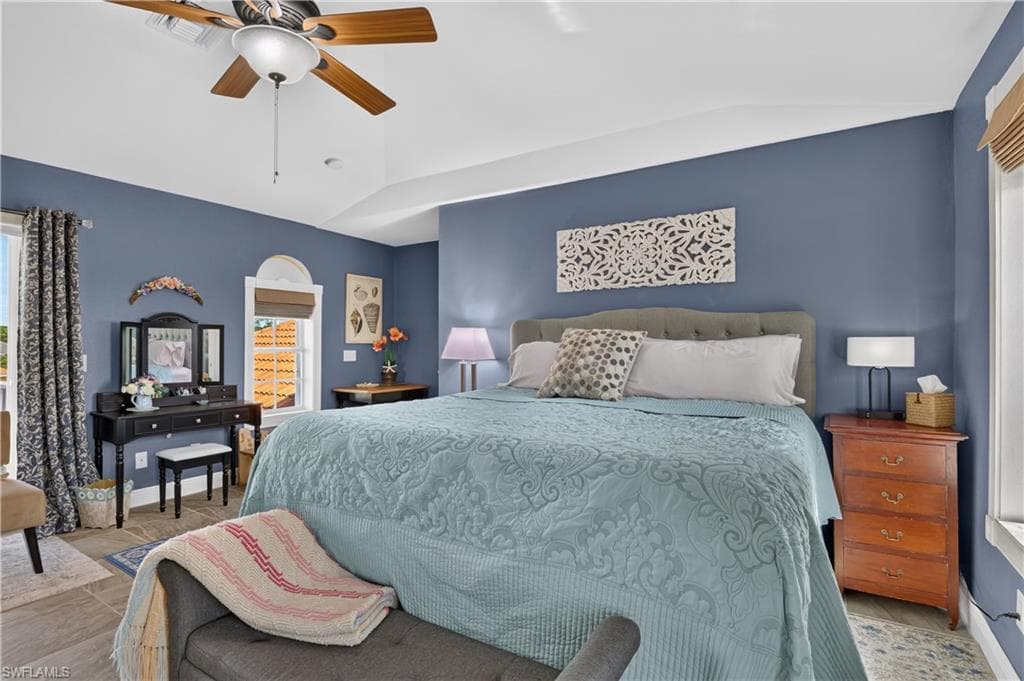 4139 9th AVE-25