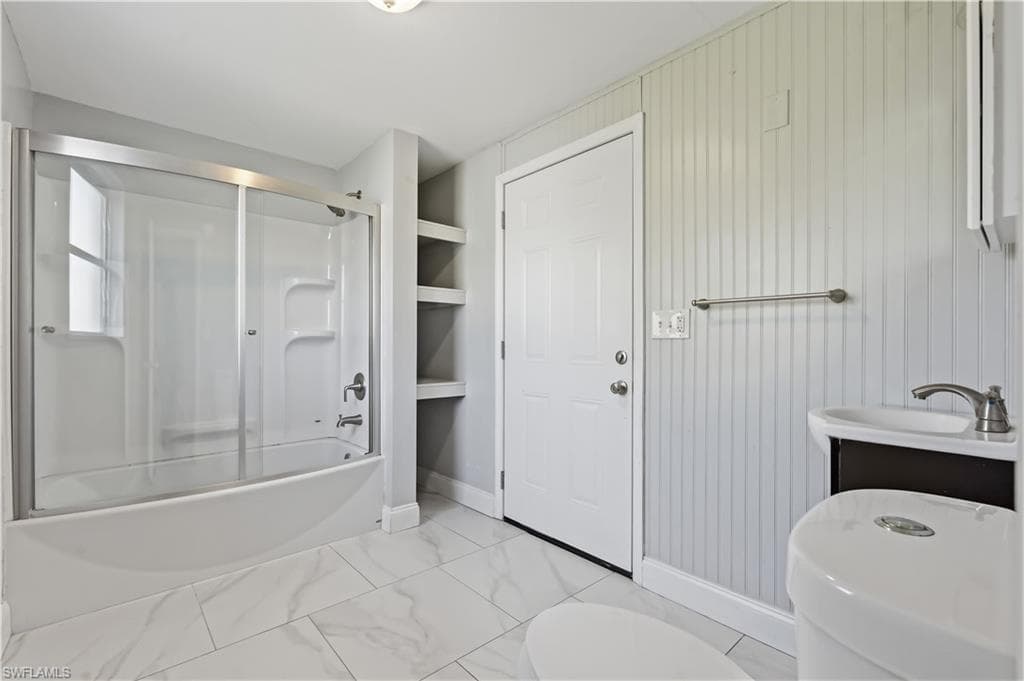 4220 Deleon ST-19