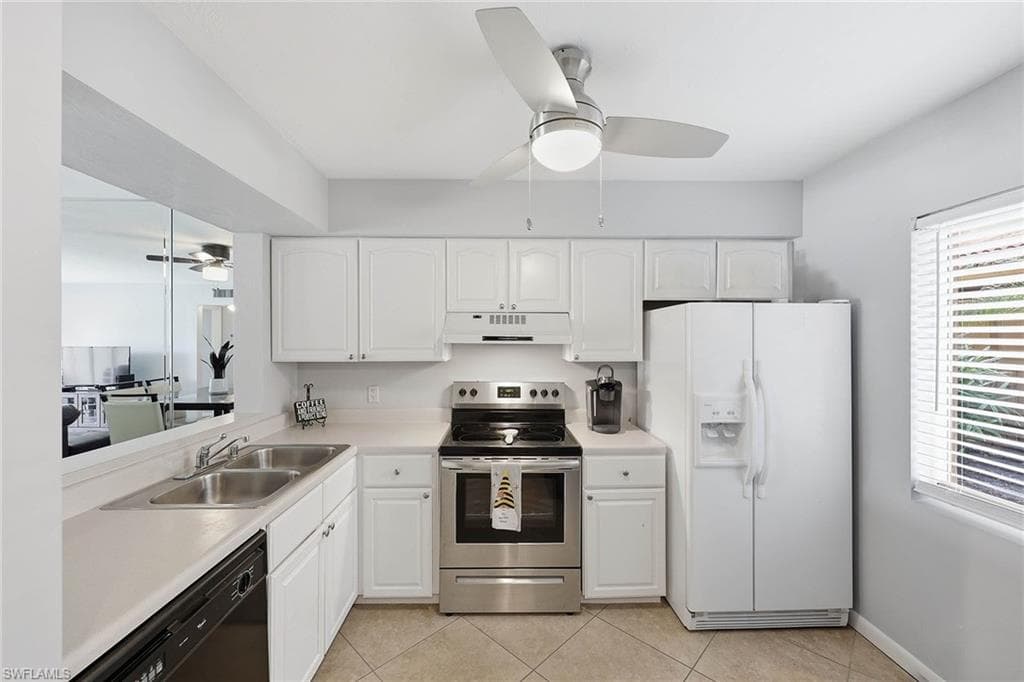 1075 Foxfire LN 103-5