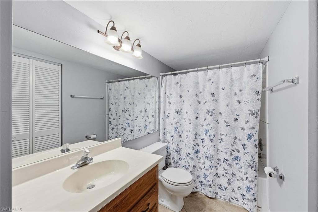 1075 Foxfire LN 103-14