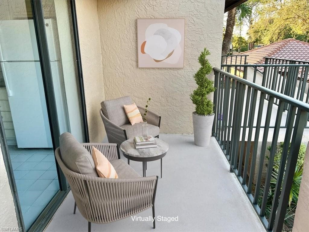 3219 Horse Carriage WAY 6-23