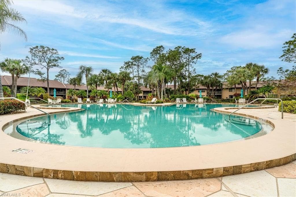 3219 Horse Carriage WAY 6-28