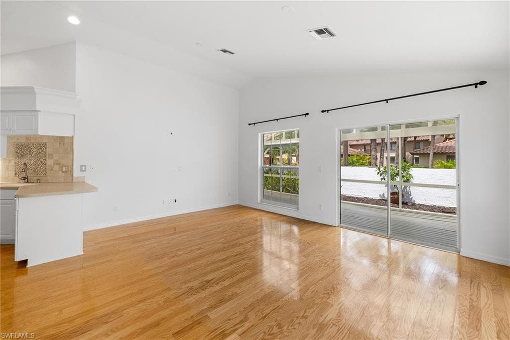 3157 Carriage CIR-12