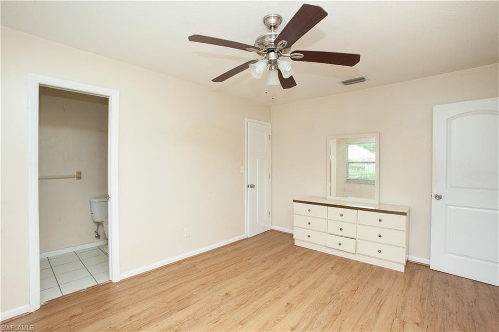 323 Dania ST-19