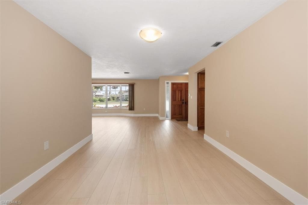1442 Woodwind CT-8