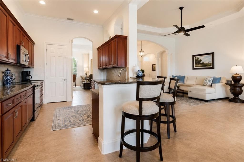 8263 Potomac LN-23