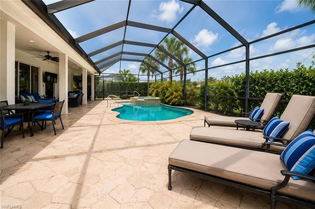 8263 Potomac LN-10