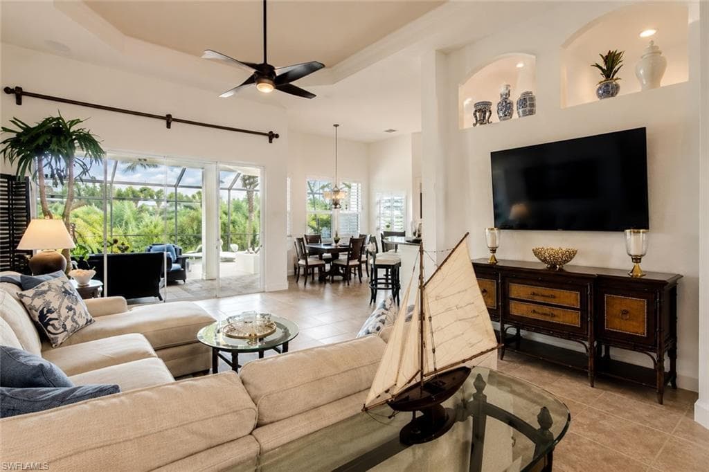 8263 Potomac LN-15